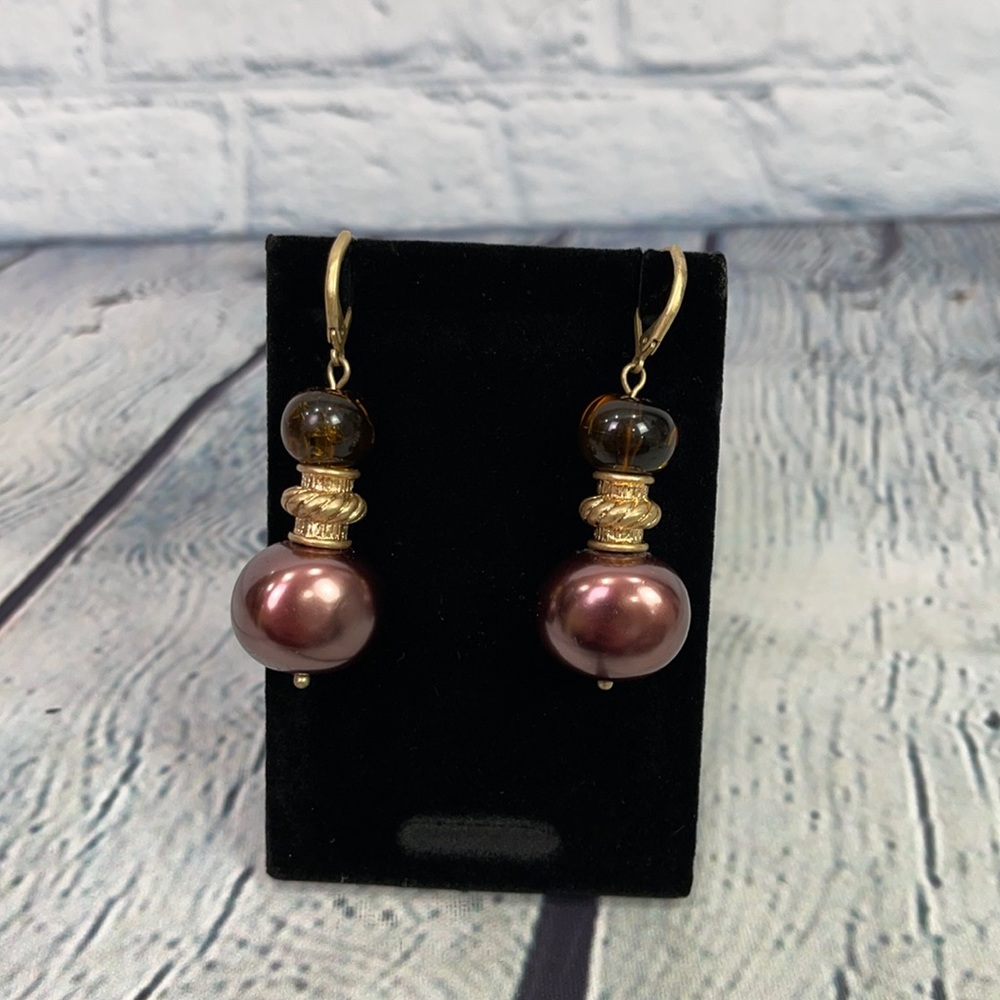 Black and Brown dangling earrings